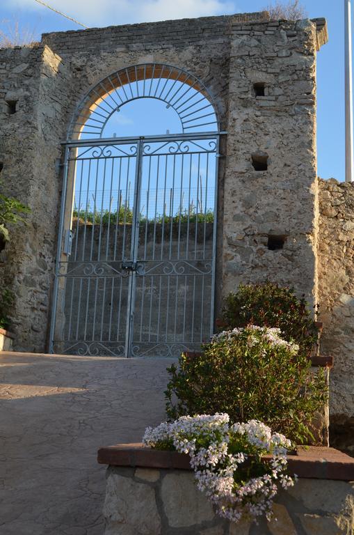 Villa Oscar تروبيا الغرفة الصورة